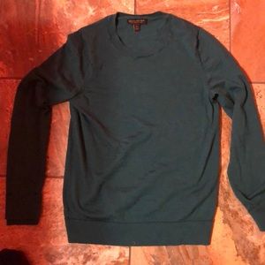 Banana Republic crew neck sweater in deep green